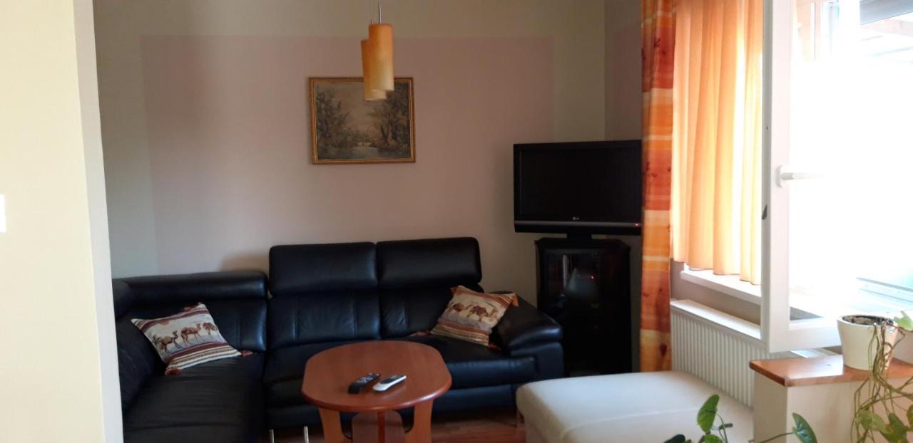 Ildi Apartman 根尼斯迪亚斯 外观 照片